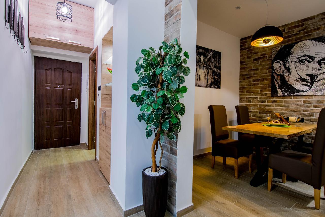 Cosmopolitan Apartment Белград Экстерьер фото